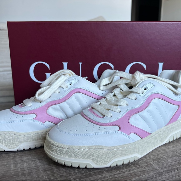 Gucci Women's Cream and Pink Sneakers - Picture 1 of 3